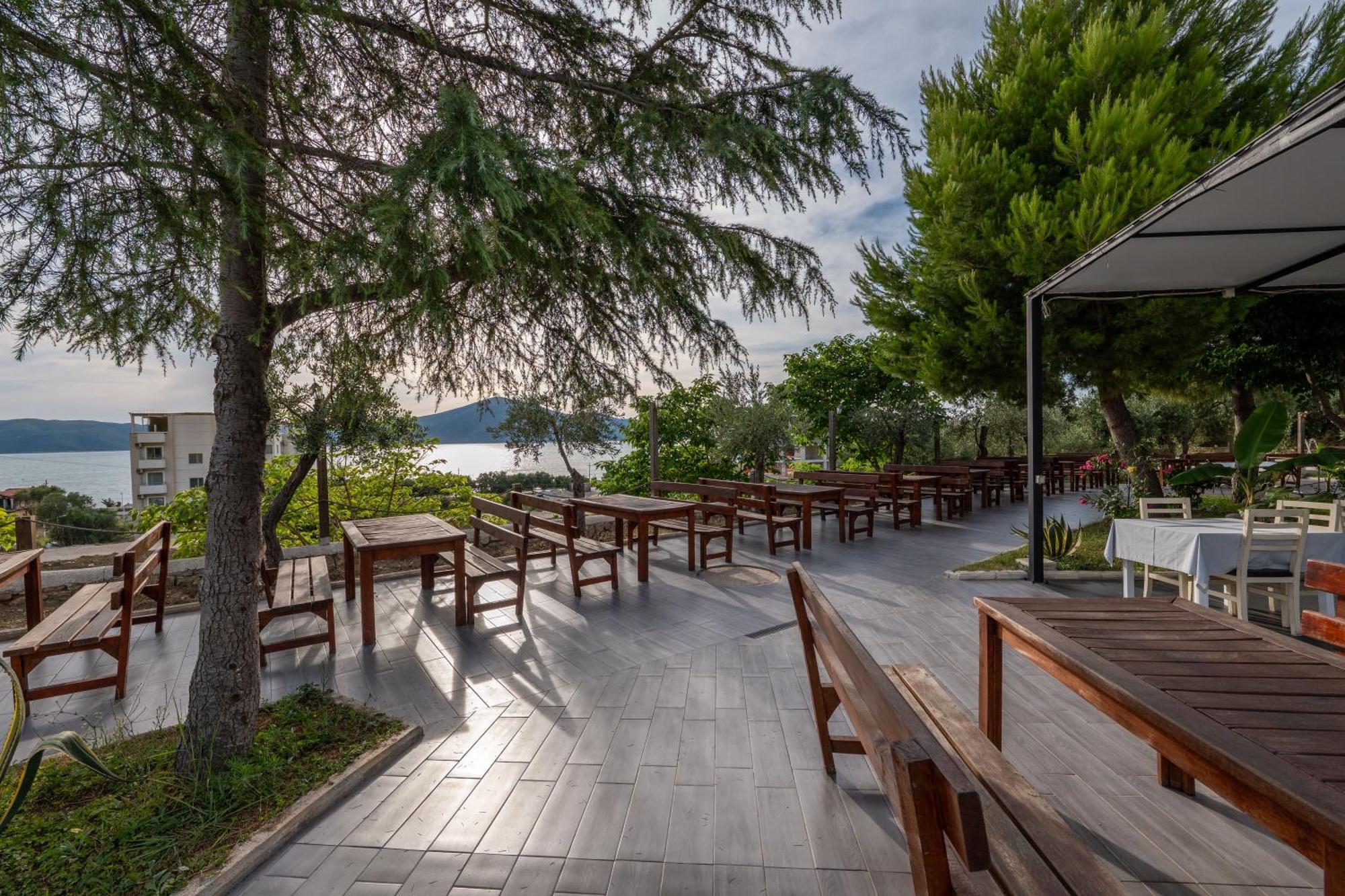 Edva Resort Radhimë Exterior foto